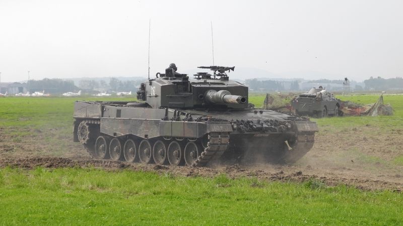 Německo je pod tlakem leopardí koalice, aby umožnilo dodávky tanků na Ukrajinu